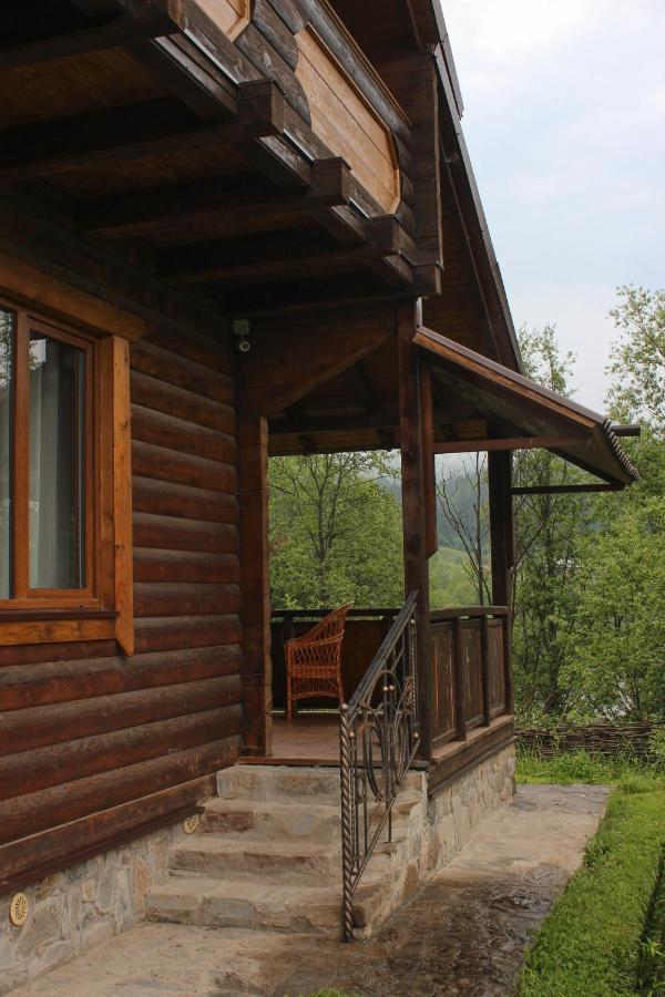 Villa Чорногірський Вітер Werchowyna Exterior foto